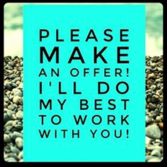 Nicole 🎉💕 POSH AMBASSADOR 💕🎉 - Picture 3 of 8